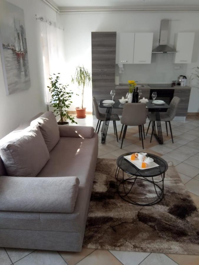 Studio Apartman Kika Otočac Eksteriør bilde