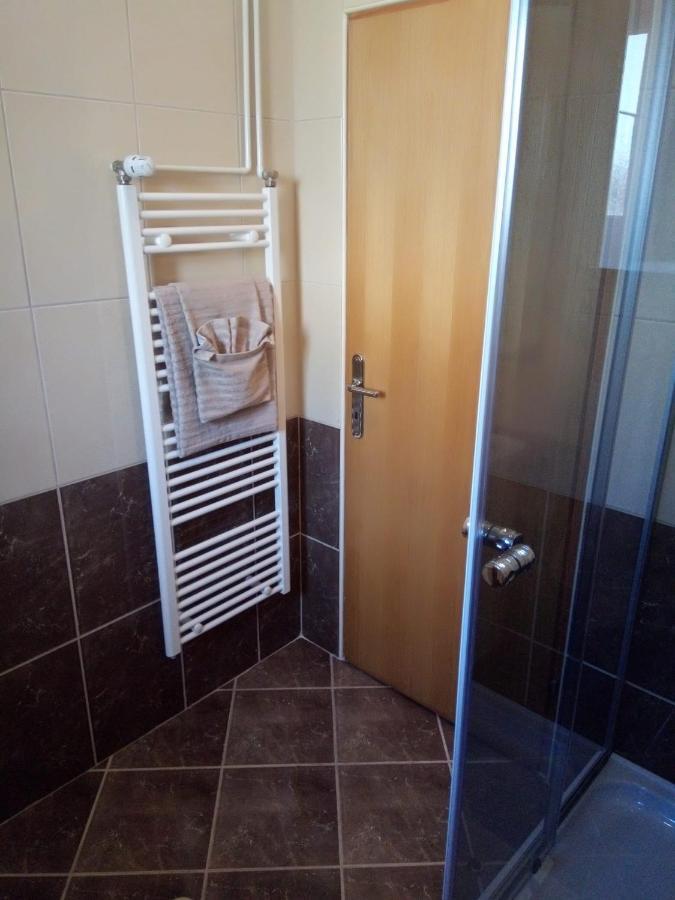 Studio Apartman Kika Otočac Eksteriør bilde